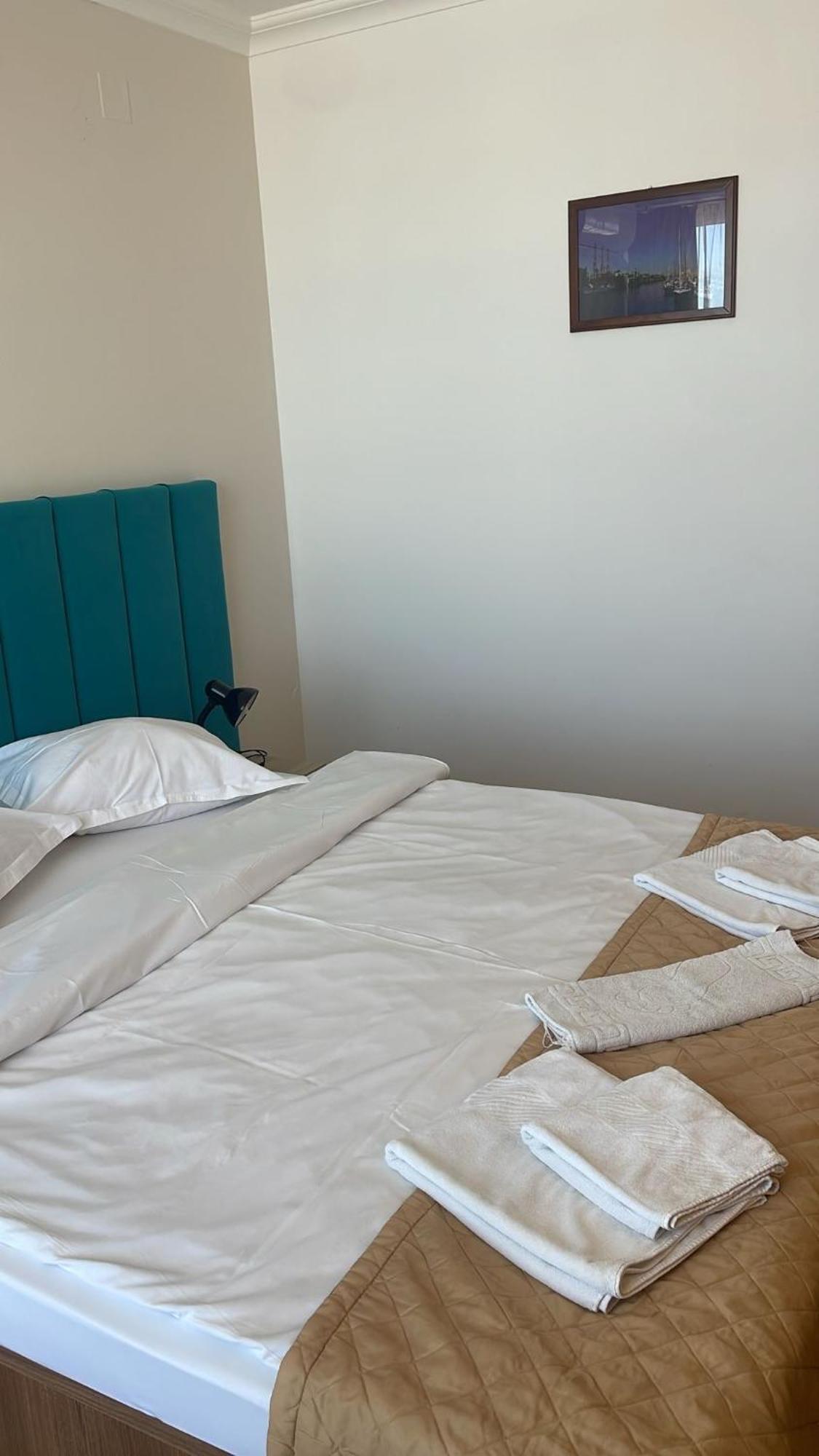 Hotel Astoria Patria à Mamaia Extérieur photo