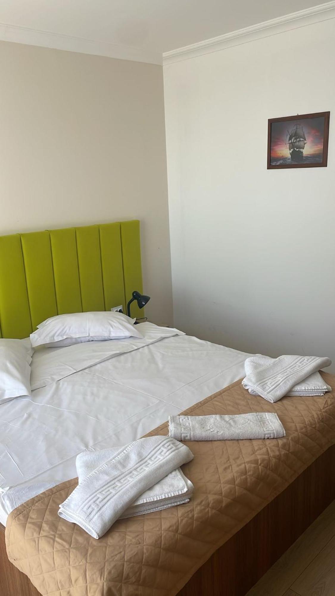 Hotel Astoria Patria à Mamaia Extérieur photo